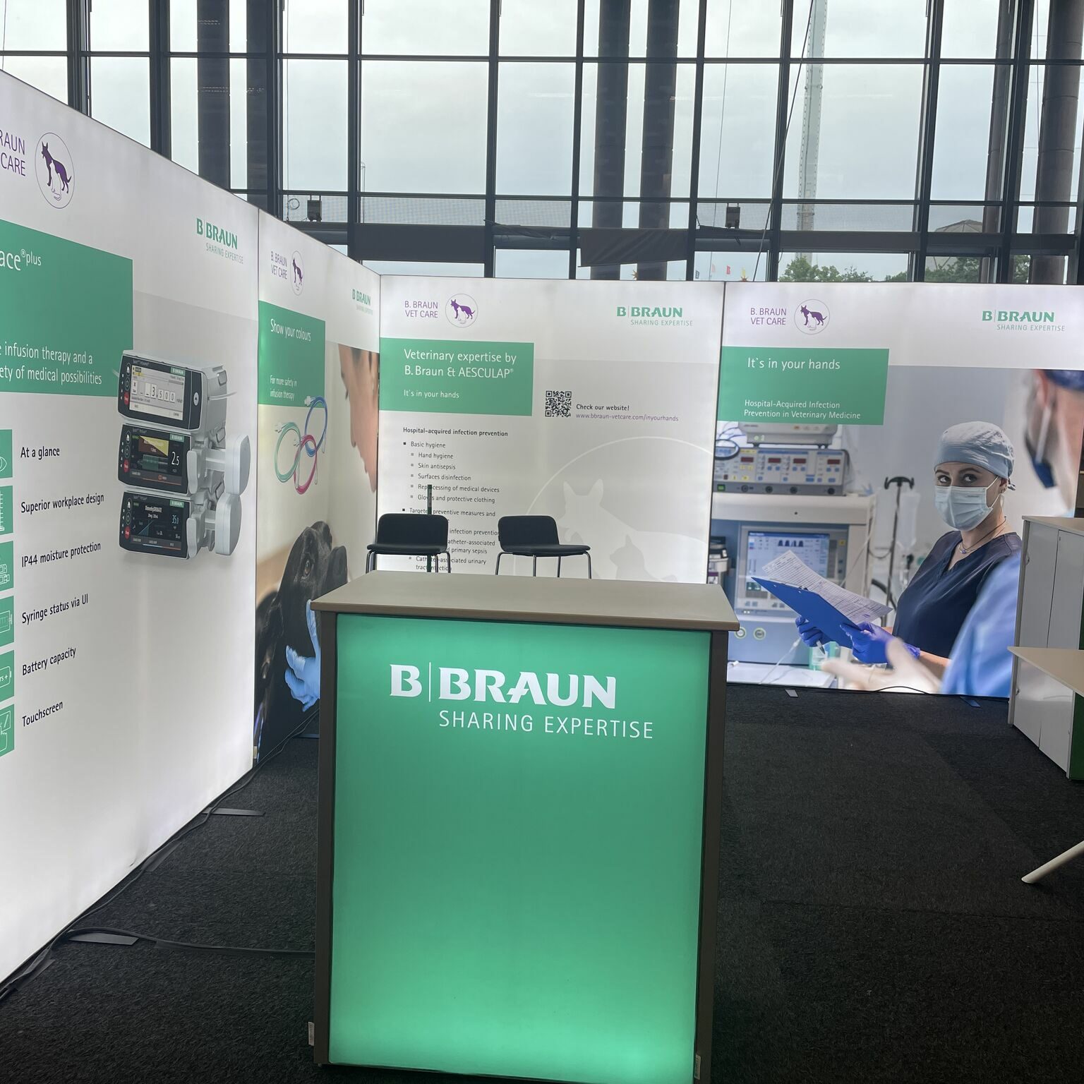 Congrès EVECC à Göteborg : construction du stand pour B BRAUN