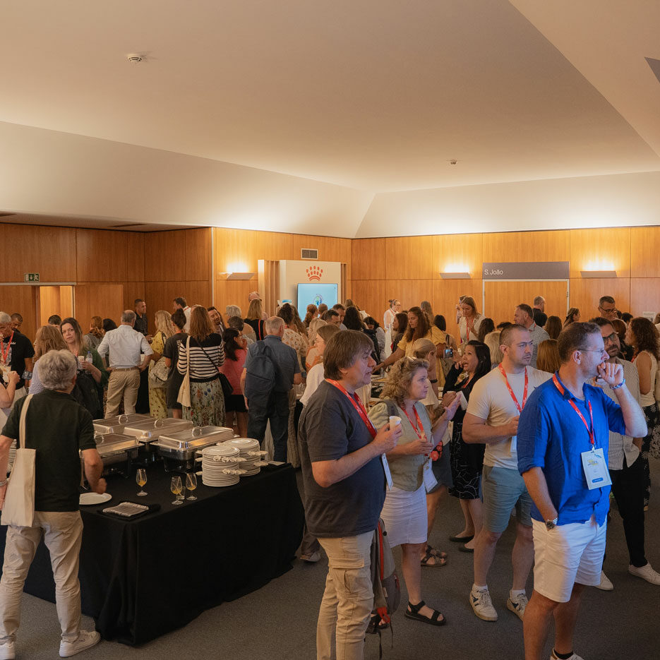 YES I KAHN organizer of the EVSSAR congress in Porto